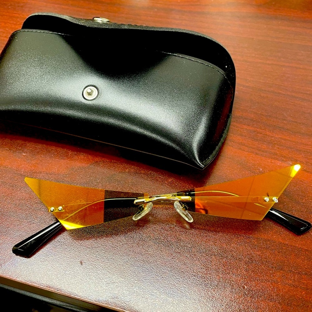 Shein sunglasses brand new never worn.